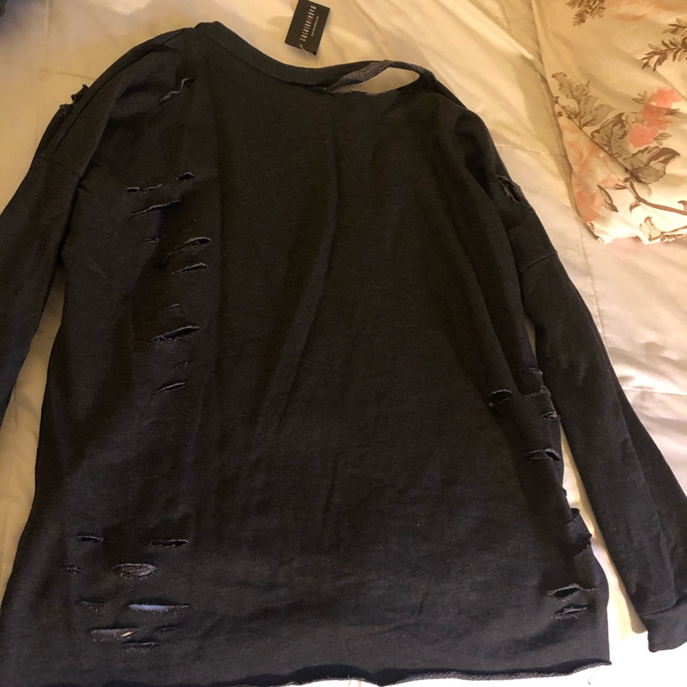 Fashion nova medium distress shirt